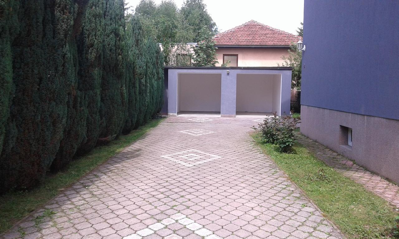 Apartment Villa Merci Сараево Экстерьер фото